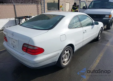 1999 Mercedes-Benz Clk 320 z USA, uszkodzony, nr VIN WDBLJ65G4XF046410